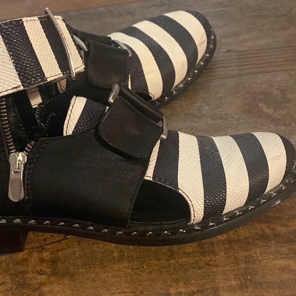 Summer European boots with cut out design - Picture 7 of 8